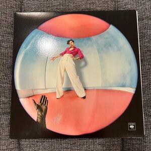 Harry Styles Fine Line album cover and vinyl, includes poster
